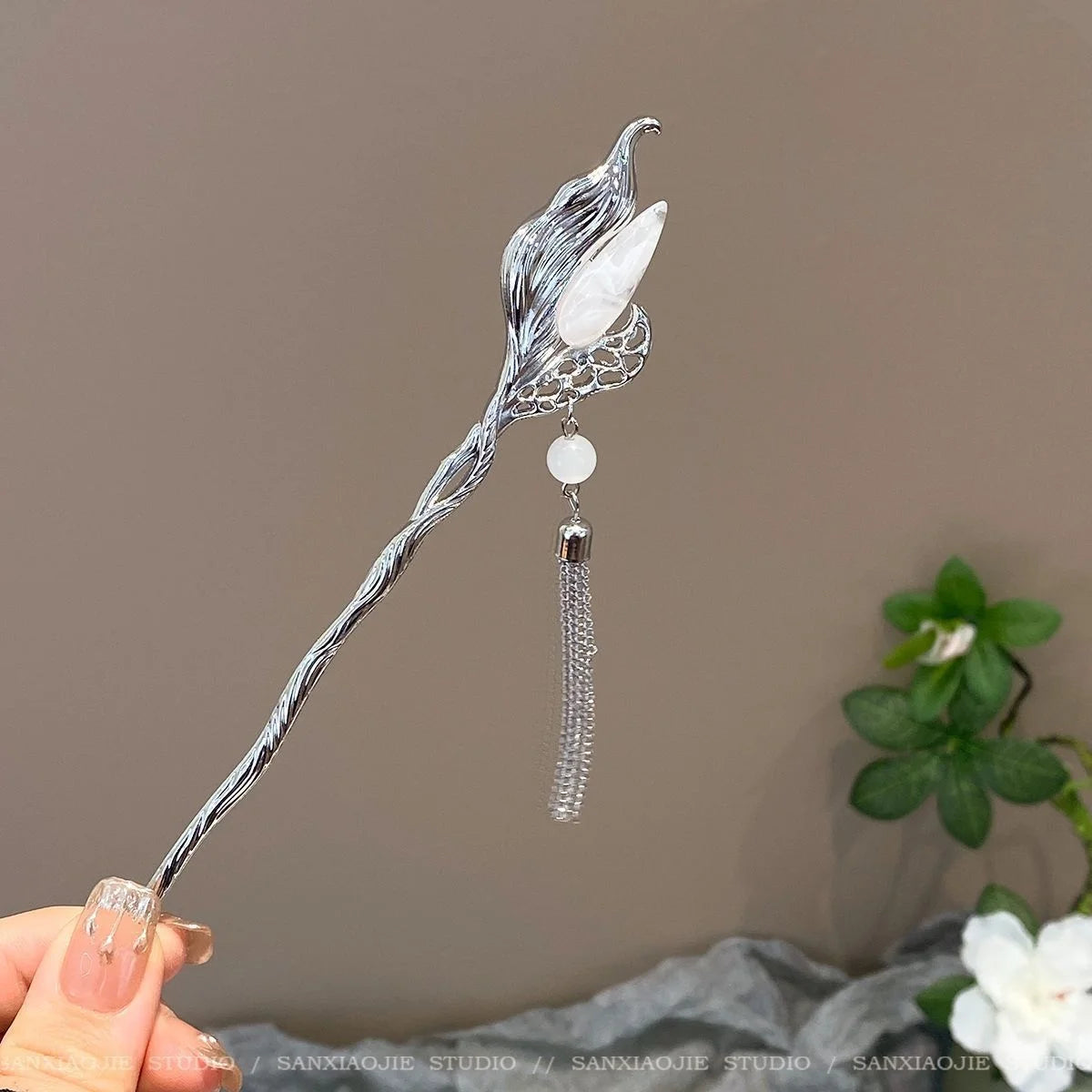 Light Luxury Glitter Hairpin – Elegant Geometric Moonstone Hair Stick for Women - Image 6